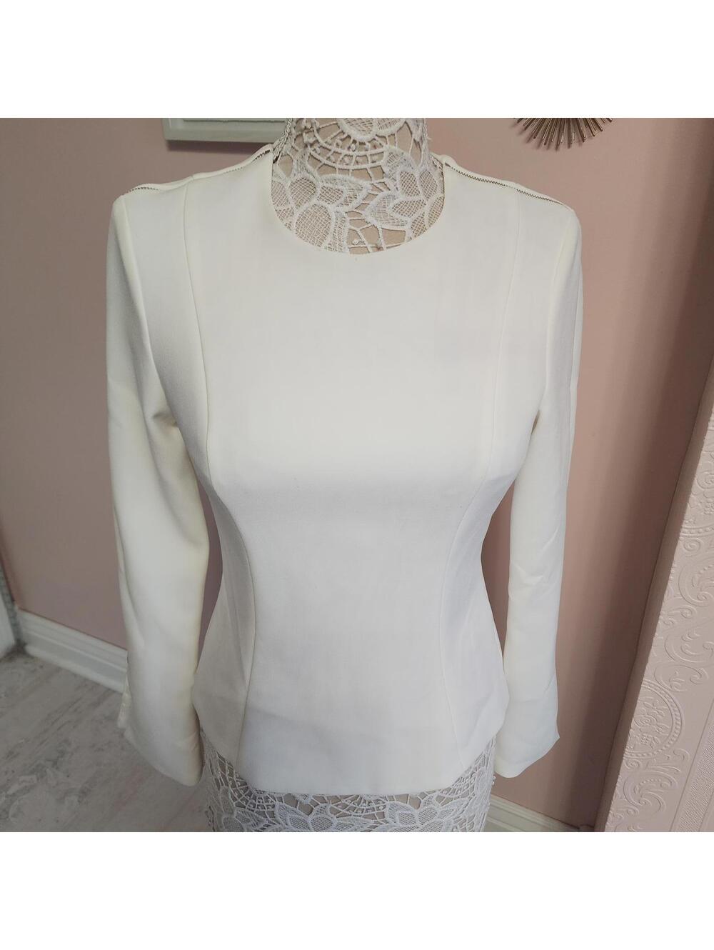 CUE Anthropologie White Bell Sleeve Zipper Blouse Women’s Size 10 Like New